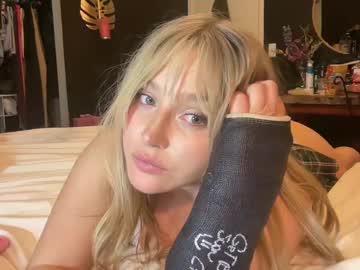 girl Hot Girl Cam with haileyholton