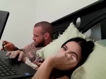 couple Hot Girl Cam with littlegbaby101