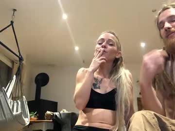 couple Hot Girl Cam with minimarybloody