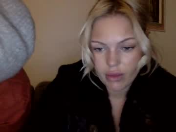 couple Hot Girl Cam with hugeswedishviking