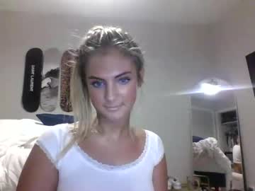 girl Hot Girl Cam with lovelyaveryy