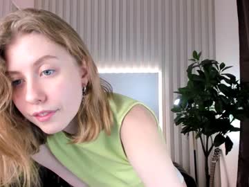 girl Hot Girl Cam with leslie_that_one