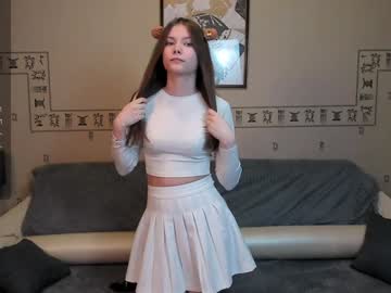 girl Hot Girl Cam with kitten_lessie