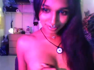 girl Hot Girl Cam with mon3ytr33