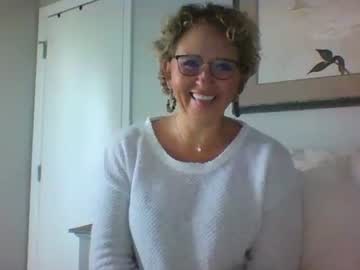 girl Hot Girl Cam with momnxtdoor