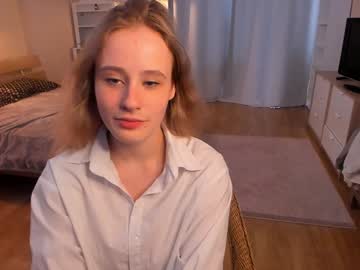 girl Hot Girl Cam with darlinecoyner