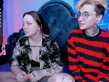 couple Hot Girl Cam with shypreettygirl