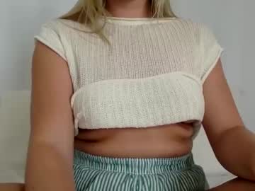 girl Hot Girl Cam with innocentblonde789
