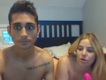 couple Hot Girl Cam with scarlettandsantiago